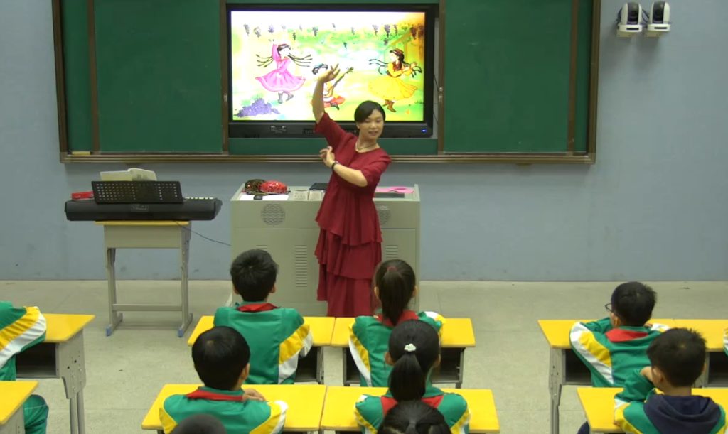 安仁县羊脑学校王迪执教《在葡萄架下》