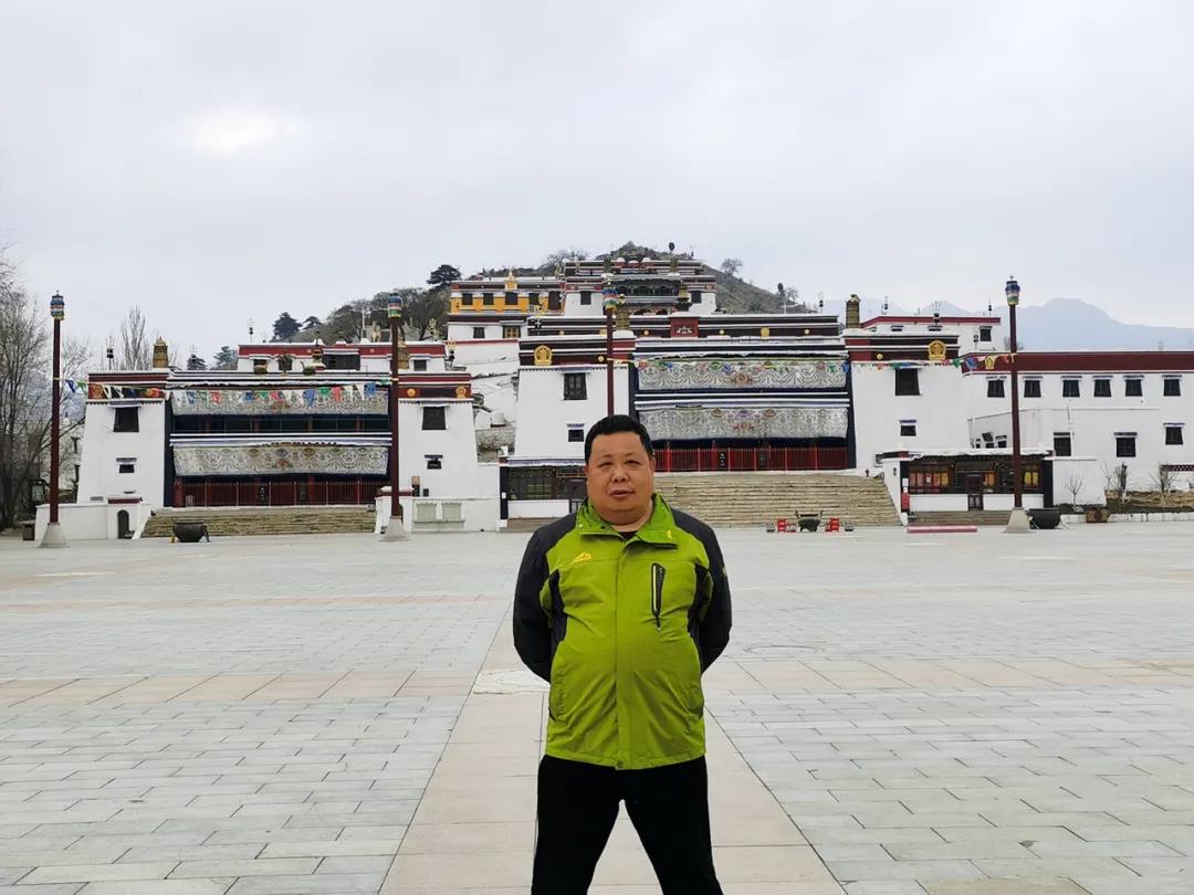 七分教学，三分游历与交友，我的音乐背包客旅程