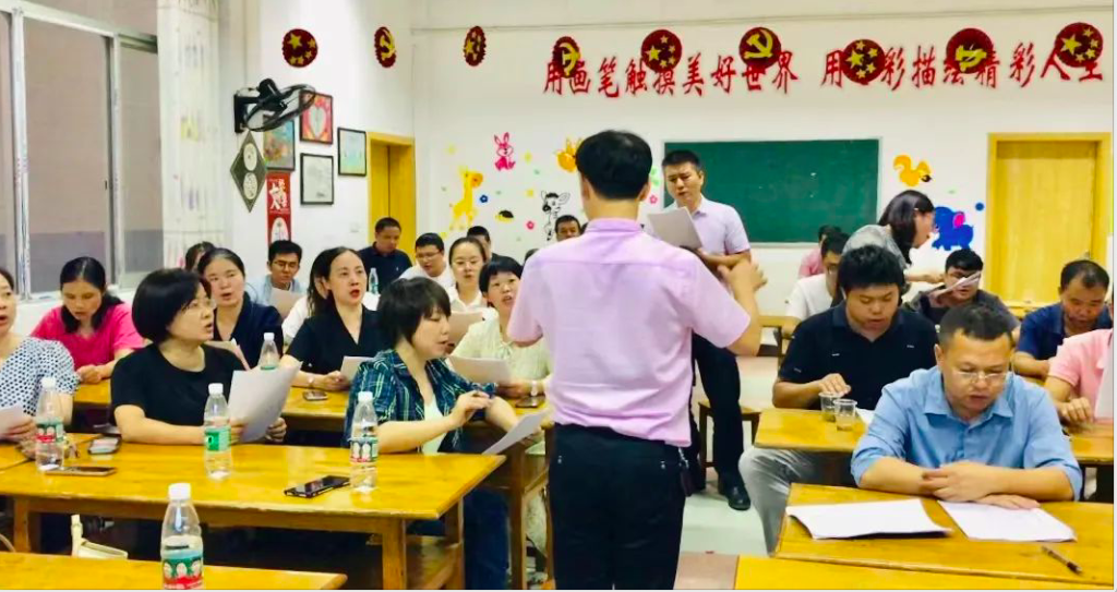 全国第一，桂东成立了乡村校长合唱团