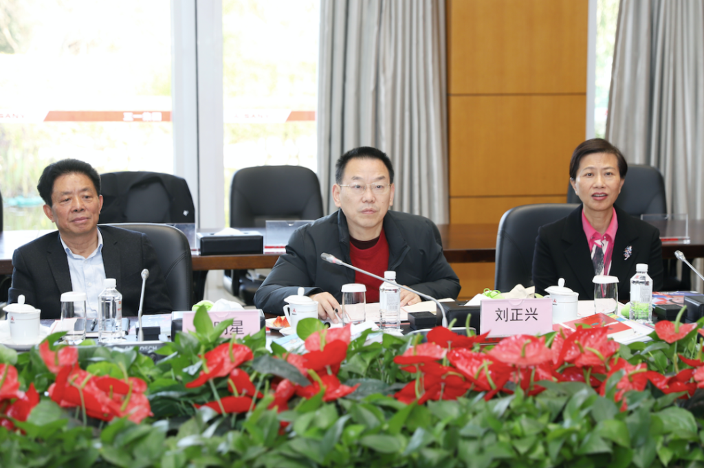 衡阳市人大来访，探讨合唱助力儿童心理健康